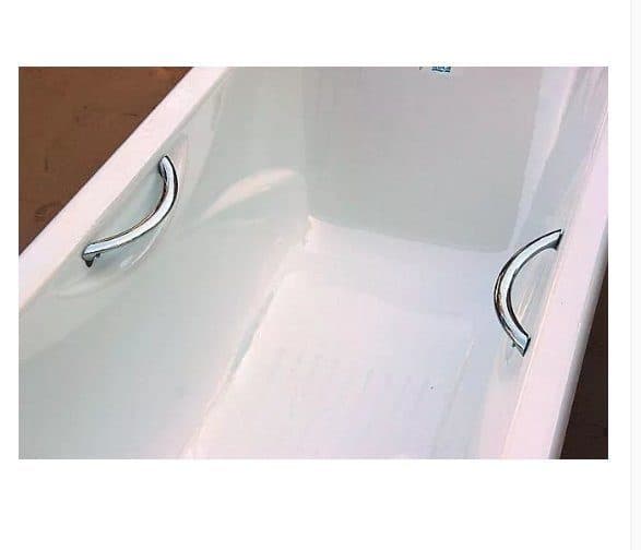 картинка Чугунная ванна Roca Malibu 23107000R 160x75 см с ручками 526803010 хром и ножками 150412330 