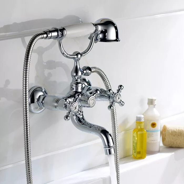 картинка Смеситель Iddis Sam SAMSB02i02 для ванны с душем 