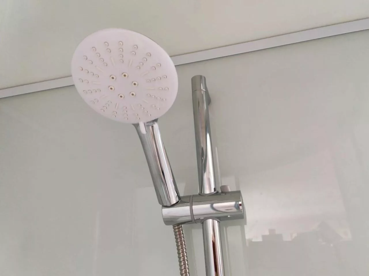 картинка Душевая кабина Frank F409 М White низкий поддон 