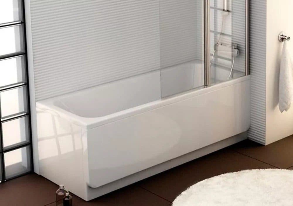 картинка Акриловая ванна Ravak Chrome 150 см с ножками CY00000000 