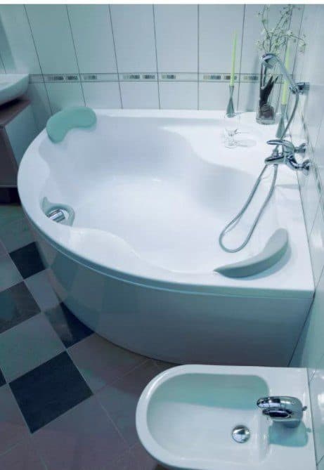 картинка Акриловая ванна Ravak Gentiana 150 см с ножками CY65000000 