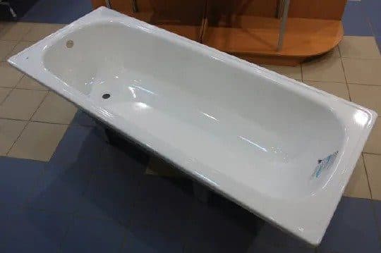 картинка Стальная ванна BLB Europa B60ESLS с ножками BLB APMSTDBL1 