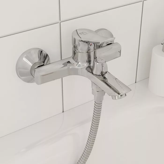 картинка Смеситель Milardo Amplex AMPSB02M02 для ванны с душем 