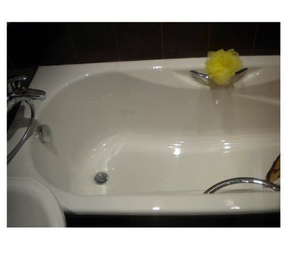 картинка Чугунная ванна Roca Malibu 23157000R 150х75 см с ручками 526803010 хром и ножками 150412330 