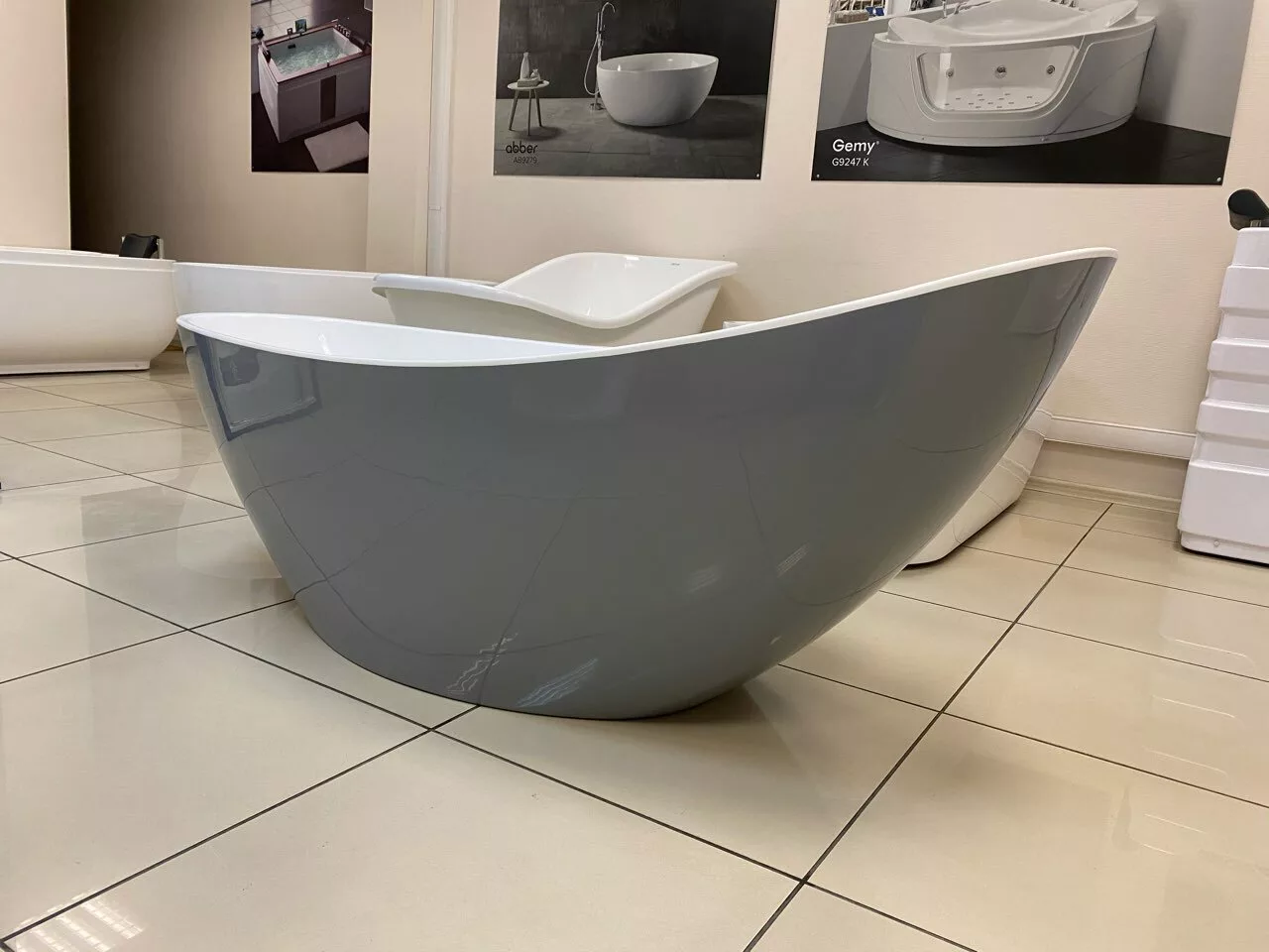 картинка Акриловая ванна Abber AB9233G 