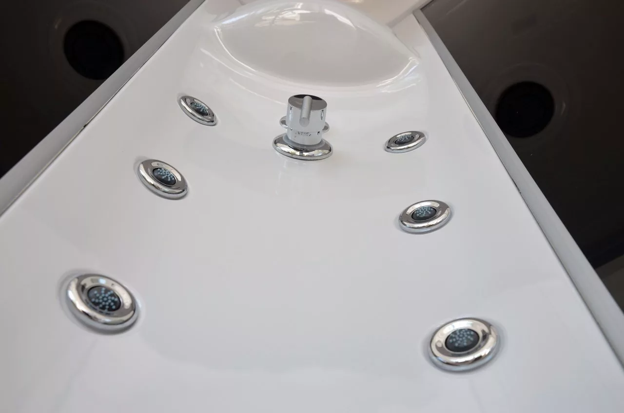 картинка Душевая кабина Royal Bath 8100BP3-BT-CH (черное/прозрачное) правая 100x80x217 