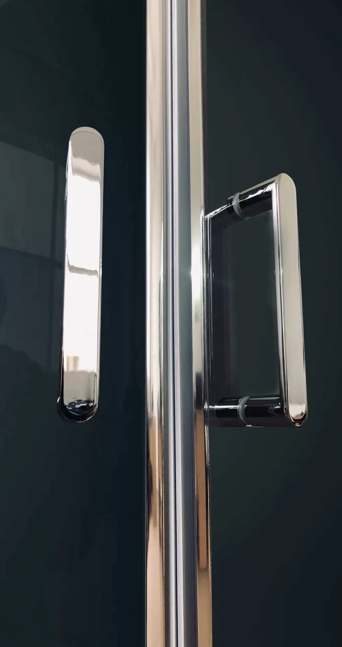 картинка Душевая кабина Royal Bath 8100BP3-BT-CH (черное/прозрачное) правая 100x80x217 